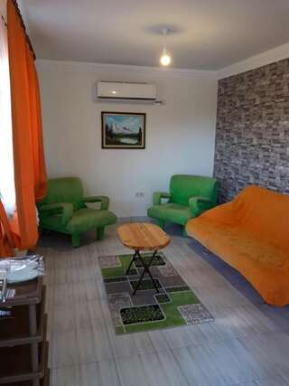 Отель Apsa butik hotel Сухум Двухместный номер с двуспальной кроватью и дополнительной кроватью-4